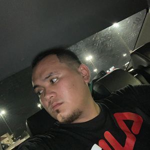 Meet your Posher, Cesar